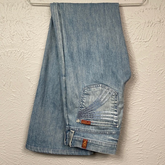 Pockets Flare Jeans Size 